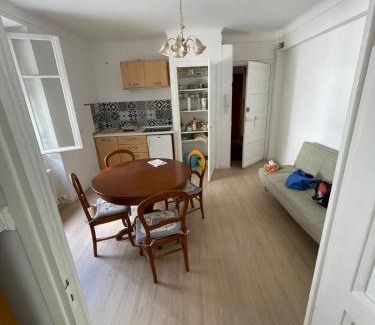 Old Tende Apartment | Noir et Blanc