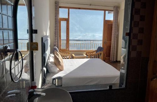 Manali Bed & Breakfast | Nomad Bed & Breakfast