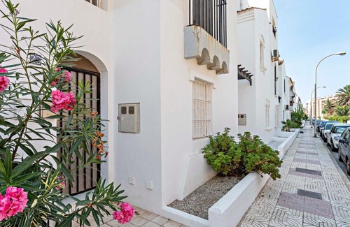 Roquetas de Mar Apartment | Nomad - Honduras