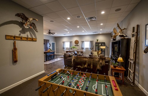 Leola House | Nomad Lodge - Start your adventure here!