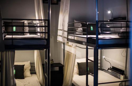 Santurce Hostel | Nomada Urban Beach Hostel- Calle Loiza