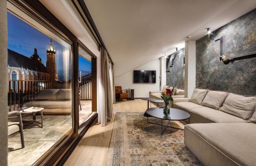 Stare Miasto Apartment | Nomadic Urban Premium Suites