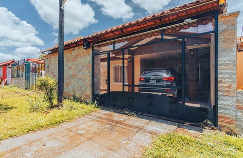El Tanque House | NOMADS IDEAL PROPERTY 5 MINUTES FROM LA FORTUNA