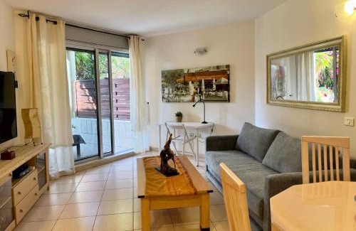 Herzliya Pituach Apartment | Nomi Suites Marina Herzelia