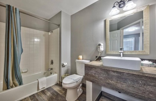 Stateline House | Non-Smoking King Room - NSK