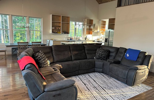 Nebo House | Non-smoking lake house with private beach, dock and kayaks