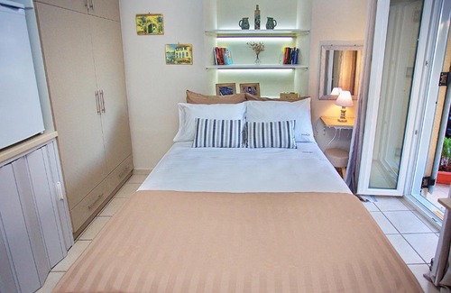 Old Town Apartment | Nona's Studio