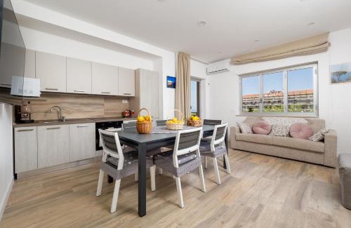 Sorrento Apartment | Nonno Angelo - 4 Bedrooms with Free Parking & Seaview Balcony