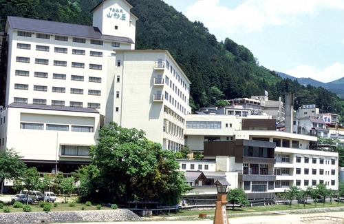 Gero Onsen House | Nonsmoking room Twin bedroom View of the cit /Gero Gifu