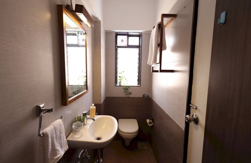 Vile Parle East Apartment | Nook&Co - Vile Parle 1
