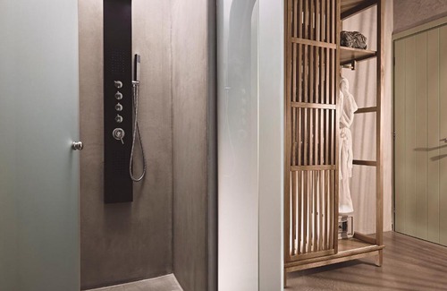 Apollonia House | Noon Beyond Accommodation
