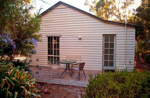 Halls Gap House | Noonameena Cottage