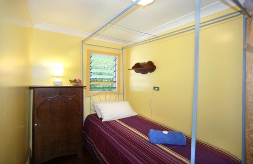 Pinbarren House | Noosa Avalon Farm Cottages