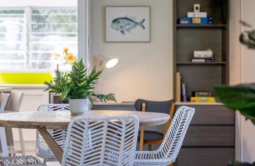 Sunshine Beach House | Noosa gem! Walking distance to cafes - shops - Sunshine Beach and dog Beach