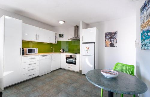 Noosaville Apartment | Noosa River Sandy Shores