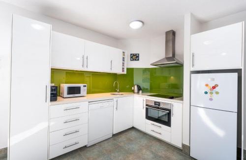Noosaville Apartment | Noosa River Sandy Shores