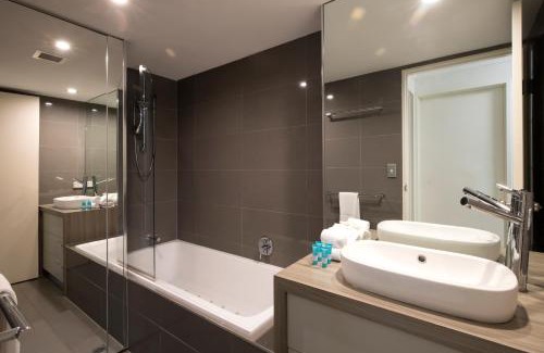 Noosa Heads Apartment | Noosa Shores Resort