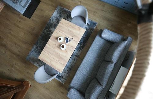Nida Apartment | Nora Berry