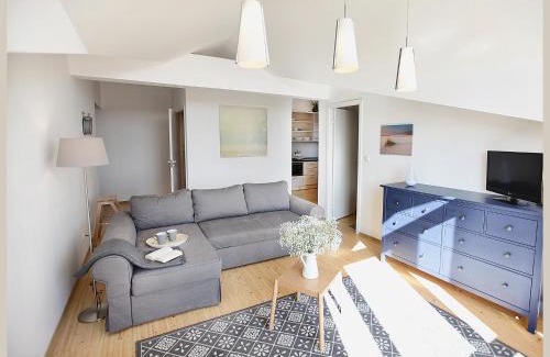 Nida Apartment | Nora Blue