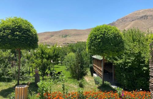 Chʼiva House | Noravank B&B
