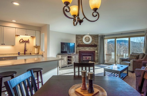 Bartlett Condo | Nordic Chatlet - Pools - Hot Tubs - N Conway - 3 Ski Mtns!