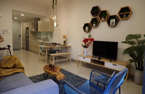 Shah Alam Apartment | NORDIC Geniehome2BR1studio Free 90mbps WIFI and Carpark at Utropolis Suite Shah Alam