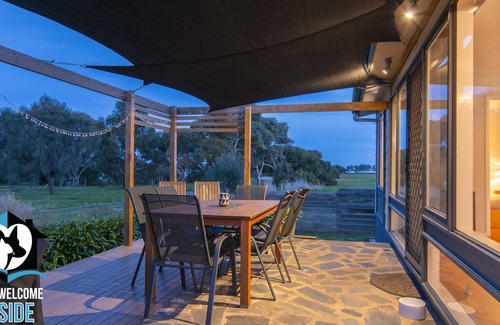 Port Elliot House | Nordic Retro Beachouse at Port Elliot