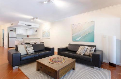 Fremantle Apartment | Norfolk Central-balcony View W Bbq & Secure Park