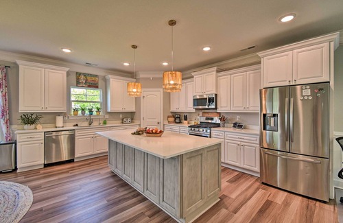 East Ocean View House | Norfolk Getaway w/Yard, Bicycles, & Kayaks!