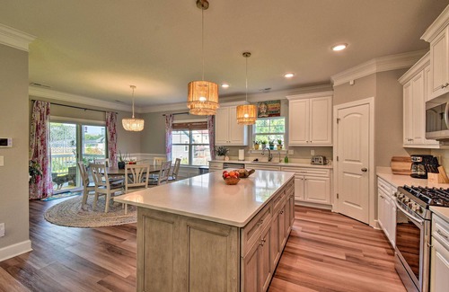East Ocean View House | Norfolk Getaway w/Yard, Bicycles, & Kayaks!