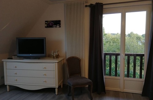 Ver-sur-Mer House | Norman house with garden near the landing beaches