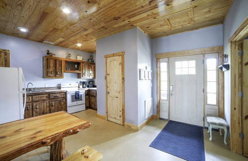 Big Creek Cabin | Norris Lake Cabin on 140 acre ranch, pond, Mountain views, 1 mi to Lake access.