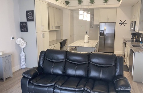 North Arlington Condo | North Arlington Luxury Sanitized 1 Bedroom Condo/Min From DFW/ATT Stadium