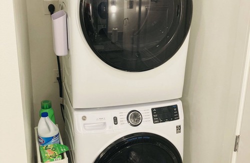 North Arlington Condo | North Arlington Luxury Sanitized 1 Bedroom Condo/Min From DFW/ATT Stadium