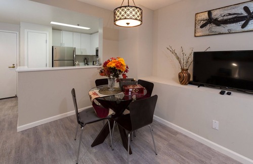 North Beach Condo | North Beach Condo - Walk to Ferry, Embarcadero St, Fisherman's Wharf, COIT