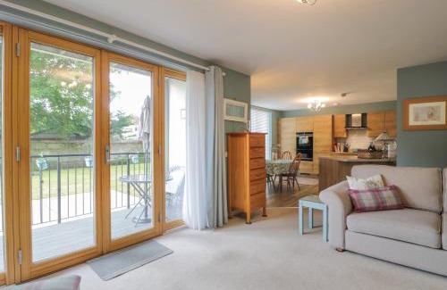 Prestwick Apartment | North Beach