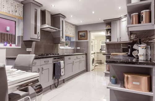Haringey House | North Central London House/Sleeps8/Garden/Wifi
