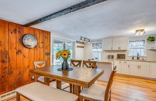 Birch Hill House | North Conway Retreat Near Saco River w/Fire Pit