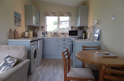 Bideford House | NORTH CORNWALL COAST, near BUDE - close lovely beach - DOGS WELCOME