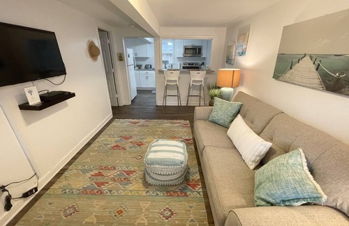 Northeast Virginia Beach Apartment | North End Beach Bungalow- Steps From the Beach
