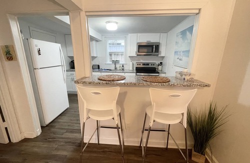 Northeast Virginia Beach Apartment | North End Beach Bungalow- Steps From the Beach