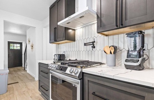 North End House | North End Retreat by Velo