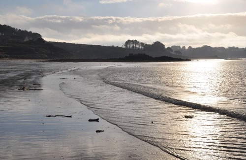 Landeda Apartment | North Finistere. Landéda. Seaside and beach studio