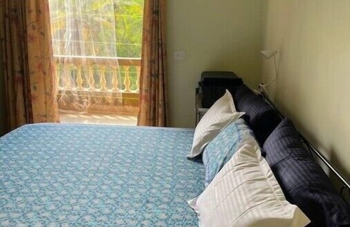 Oxel Villa | North Goa Rooftop Villa with 4 balconies, 25-metre Pool, Jacuzzi & Gym for 8