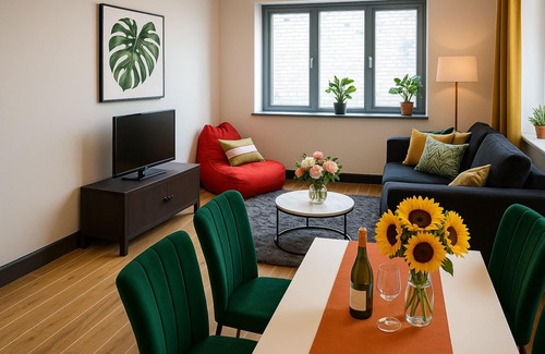North Finchley Apartment | North London 1-Bed Apt, Sleeps 2, 1 Min to Tube