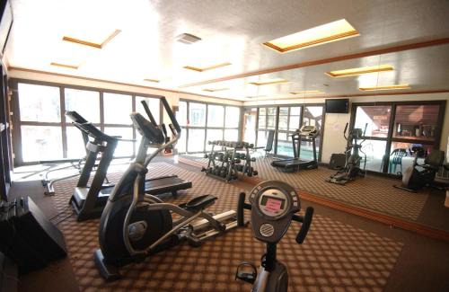 Brian Head Apartment | North Penthouse Pool-Spa Ski-in out Gym, Sauna, Laundry, BBQ