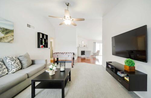 Parque Vista Estates House | North Phoenix Home with Pool about 18 Mi to Downtown!
