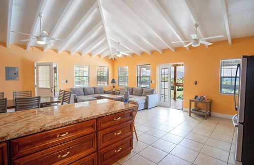 Estate Bonne Esperance 1 House | North Shore- Gem 3-bedroom house with WiFi, AC, full kitchen, pool & apartment