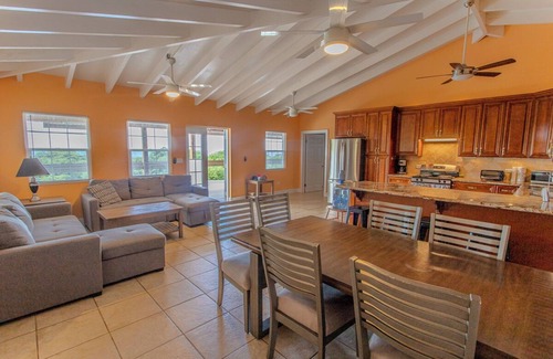 Estate Bonne Esperance 1 House | North Shore- Gem 3-bedroom house with WiFi, AC, full kitchen, pool & apartment