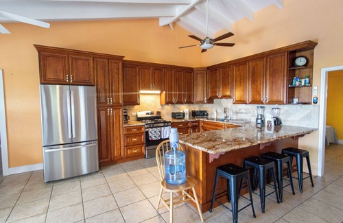 Estate Bonne Esperance 1 House | North Shore- Gem 3-bedroom house with WiFi, AC, full kitchen, pool & apartment